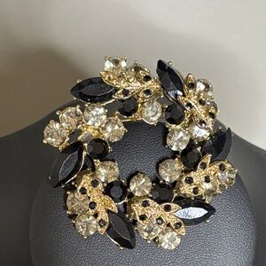 Vintage Chic Black and Gold Crystal Rhinestone Brooch
